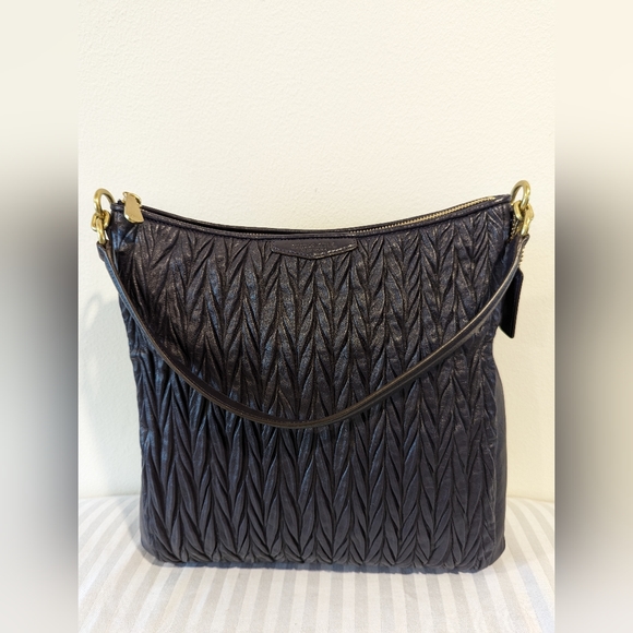 COACH Leather Shoulder/Crossbody Bag in RARE plum color - Picture 6 of 8